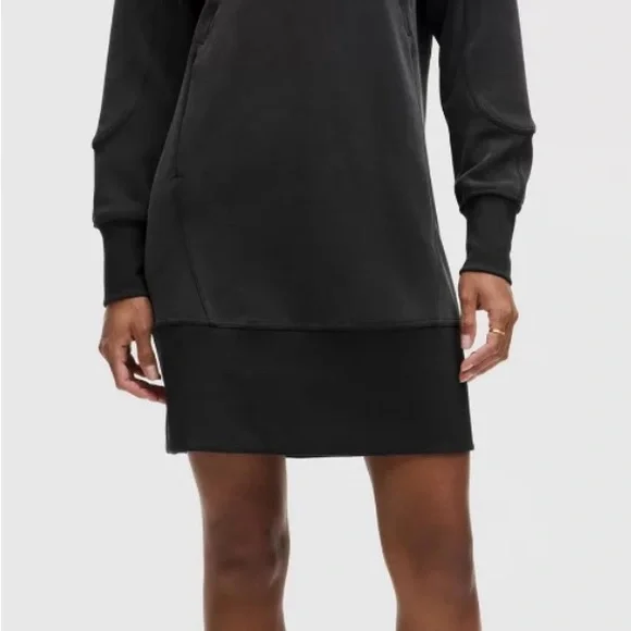 Lululemon Softstreme Long-Sleeve Half-Zip Dress in black, size 10 - Picture 2 of 8